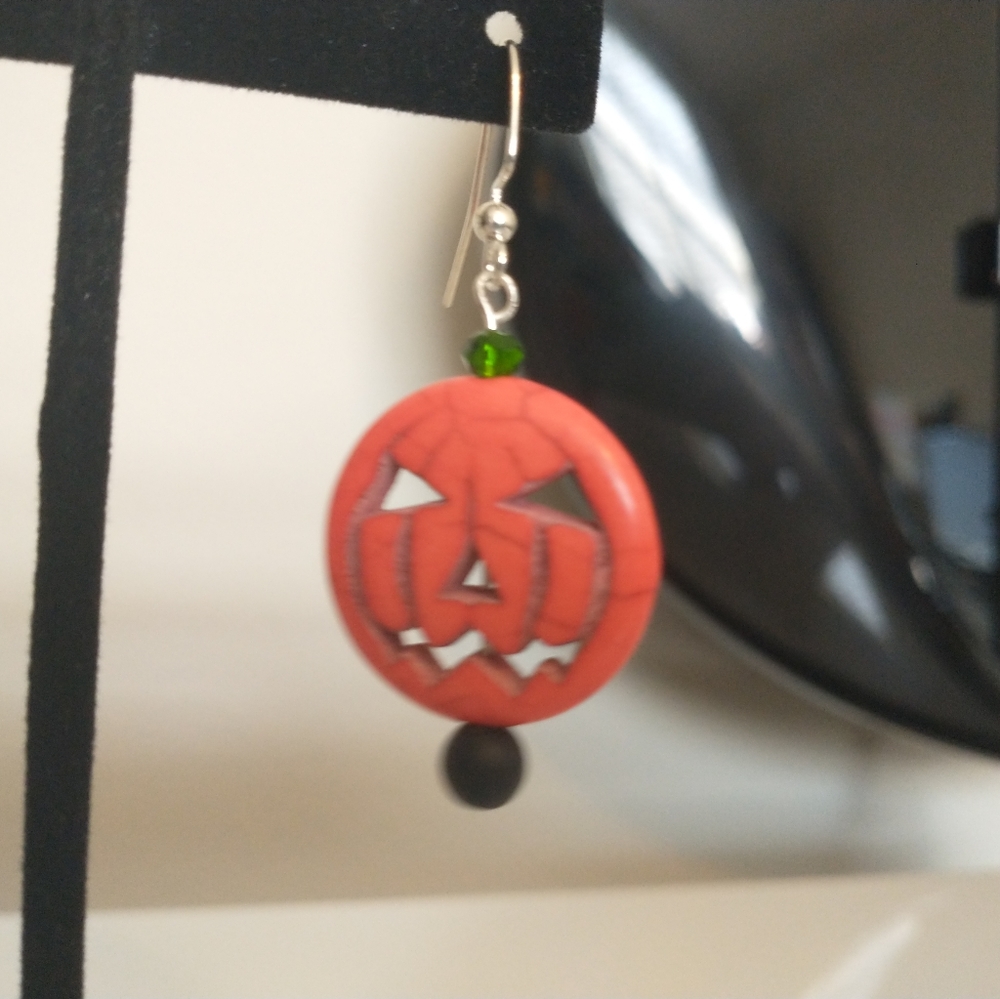 Earrings - Picture 6 of 9